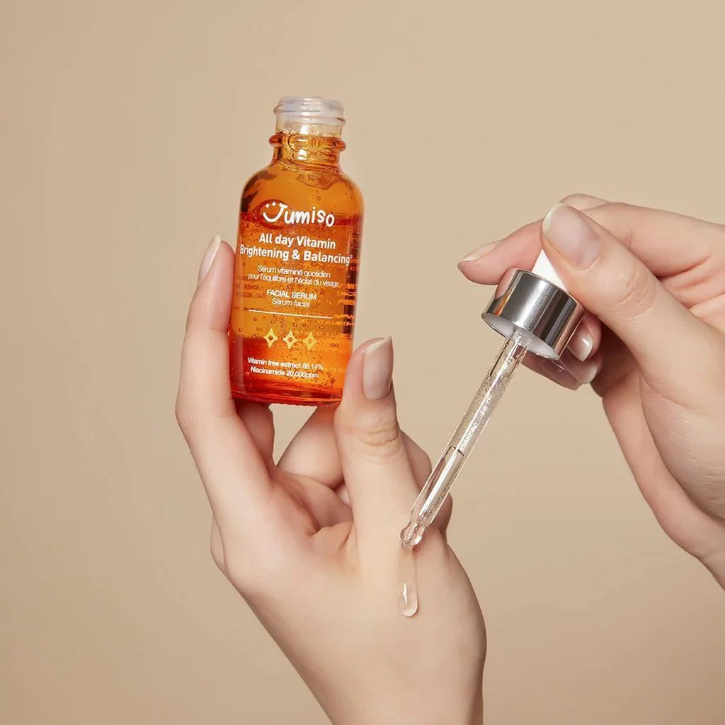 All Day Vitamin Brightening &amp; Balancing Facial Serum - Image 3