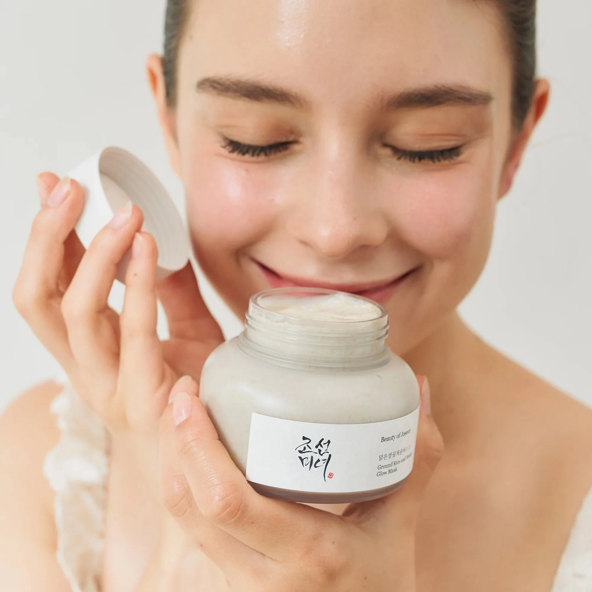 Ground Rice and Honey Glow Mask [150g]  - Image 3