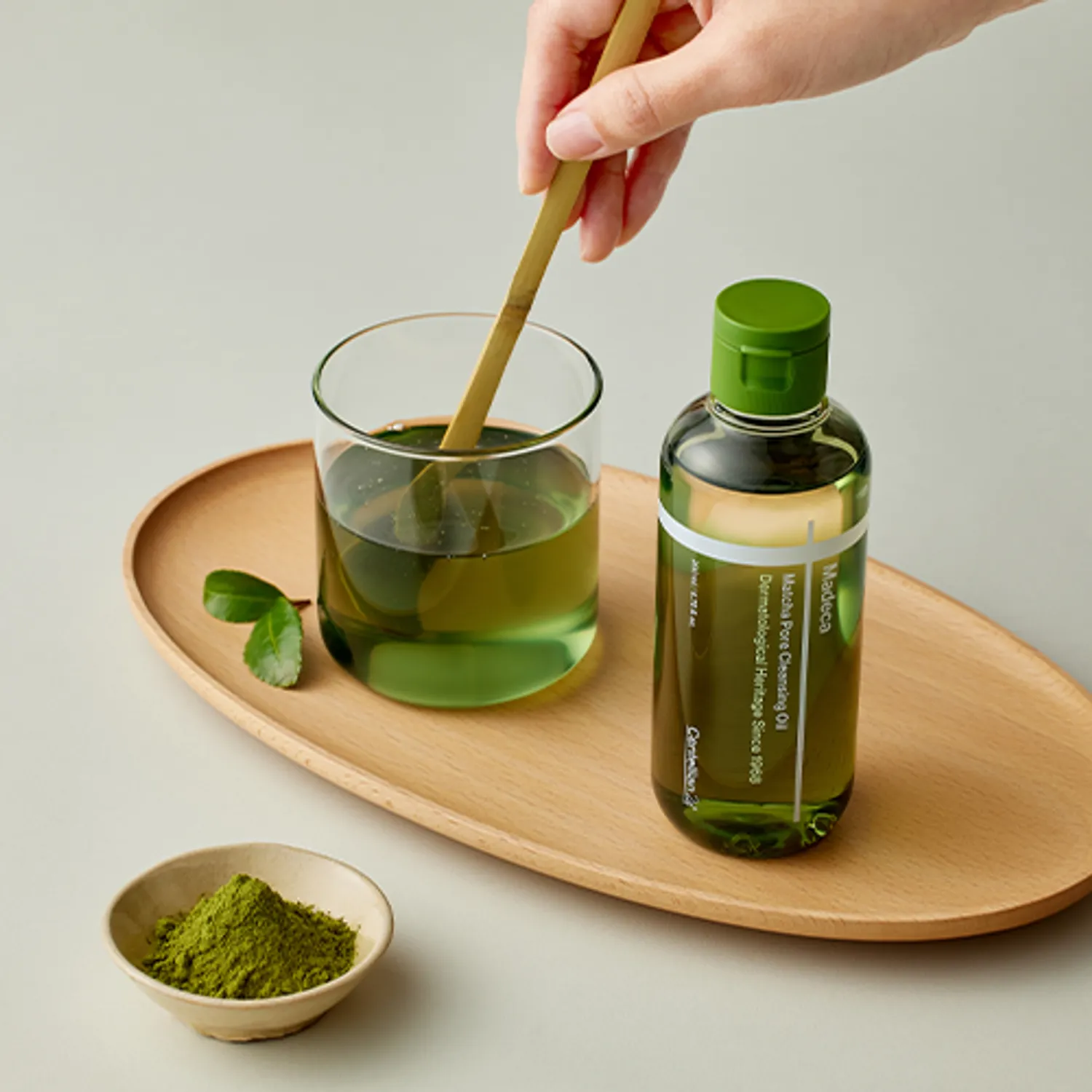 Madeca Matcha Pore Cleansing Oil [200ml] - Image 3