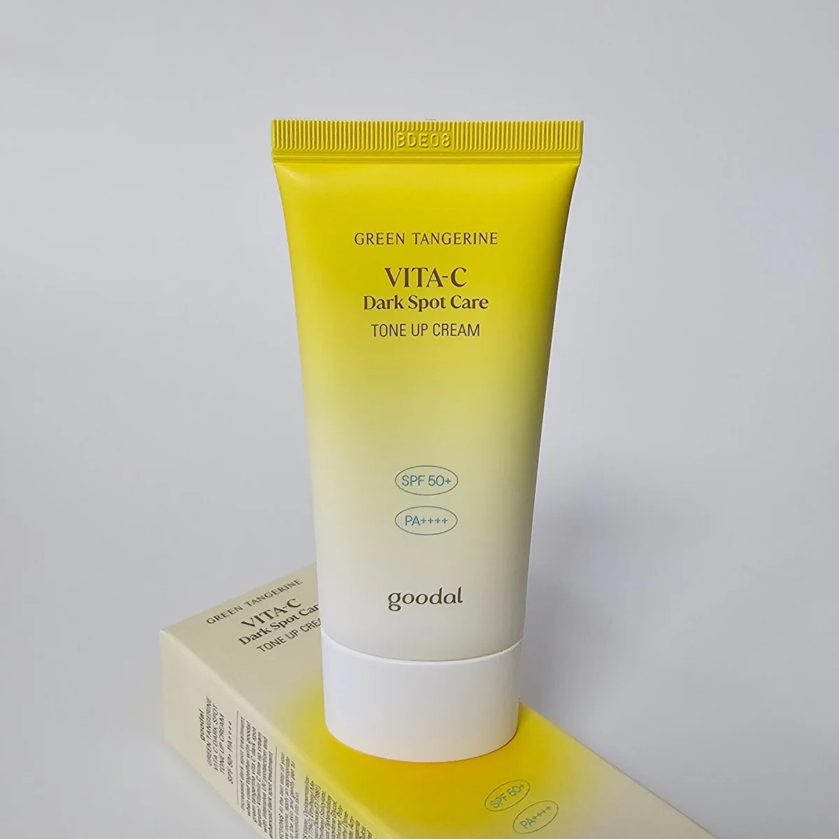 Green Tangerine Vita C Dark Spot Tone Up Cream [50ml] - Image 2