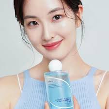 [Isntree] Ultra-Low Molecular Hyaluronic Acid Toner [300ml] - Image 6