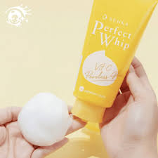 [Shiseido] Senka Perfect Whip Yuzu Vit C Poreless Glow Face Wash [100ml] - Image 3